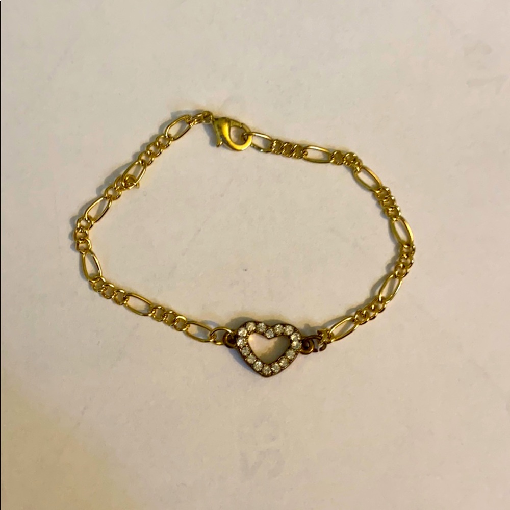 Gold heart bracelet